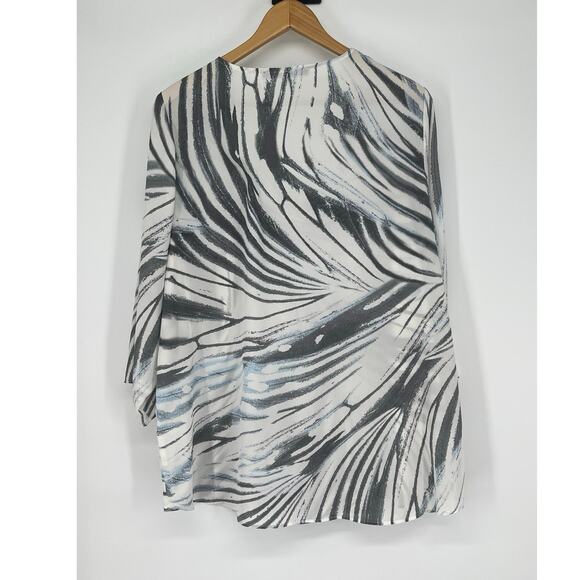 Rose and Olive‎ White Gray Blue Abstract Top Size 1X Flowy Coastal Cool - Picture 2 of 6